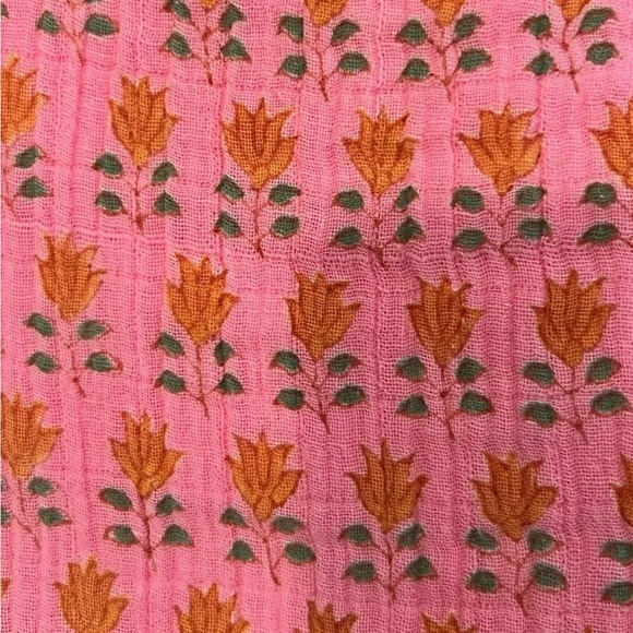 ANAAK Top - Picture 2 of 3